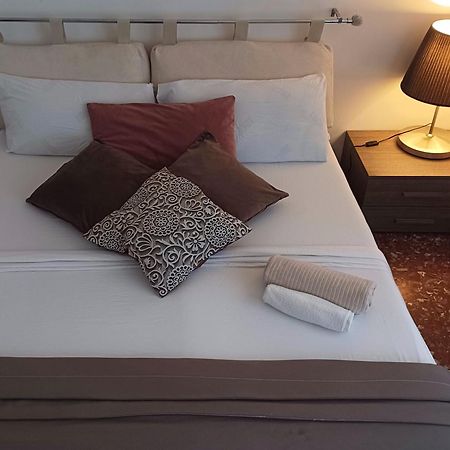 "Vacanze Romane" Stazione Tiburtina, Appartamento Tre Camere Da Letto 5 Posti Letto المظهر الخارجي الصورة