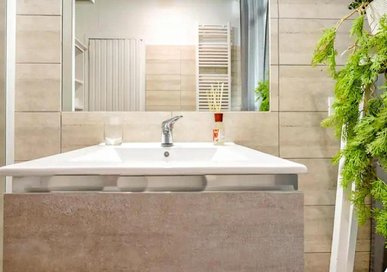 "Vacanze Romane" Stazione Tiburtina, Appartamento Tre Camere Da Letto 5 Posti Letto المظهر الخارجي الصورة
